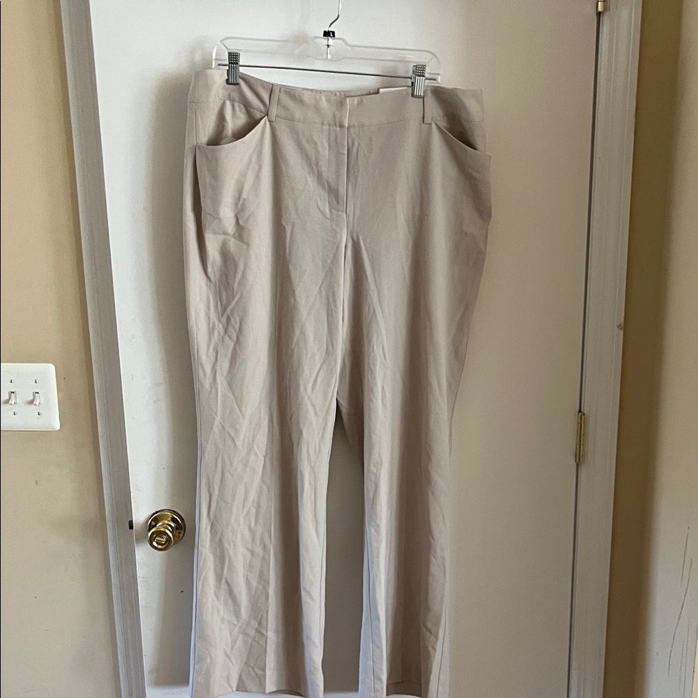 Chicos Elegant Cream Women's Pants size 3with flare leg similar to a size 16